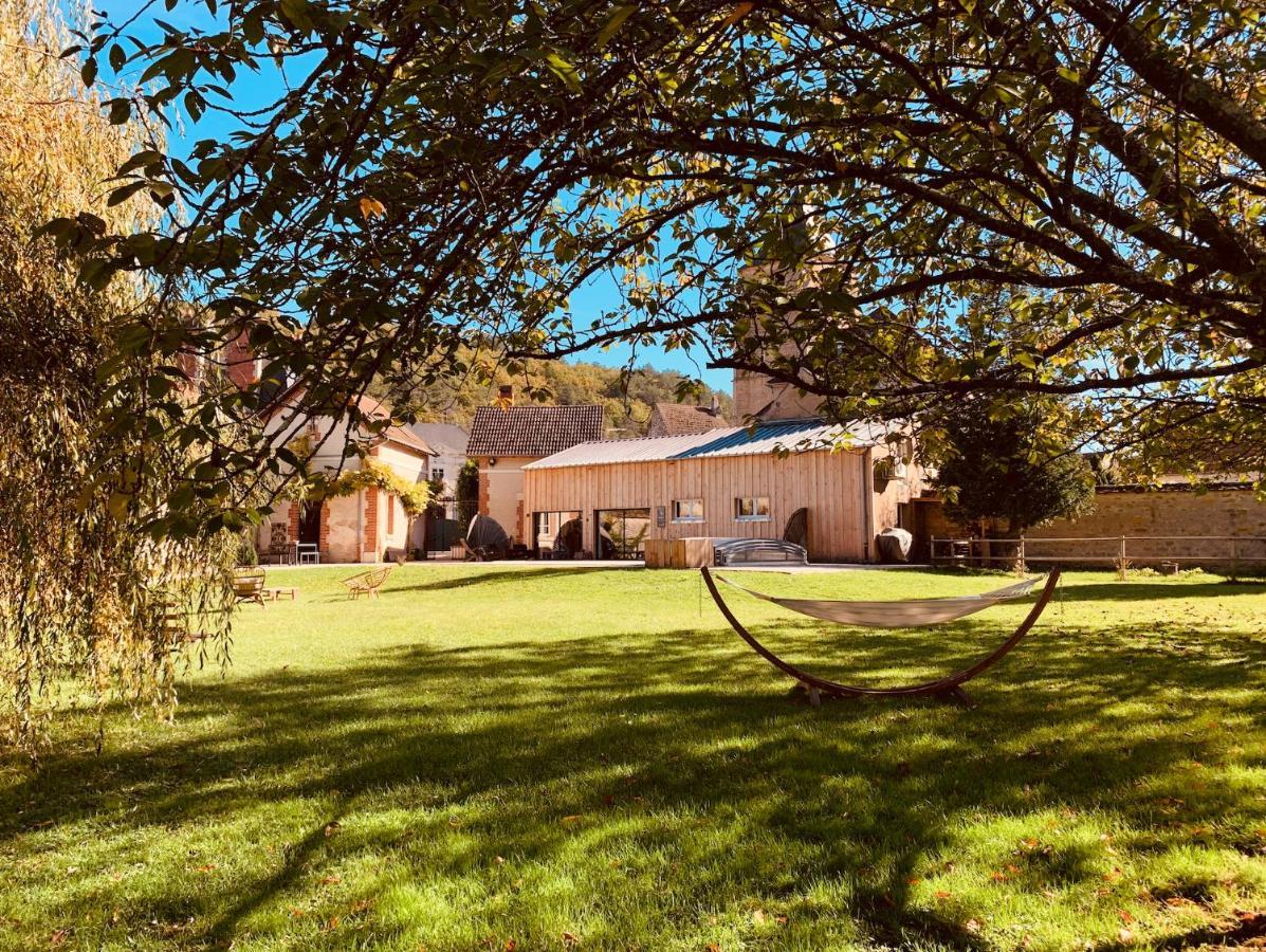 Pool House-L'Hirondelle De Sermizelles- Grand Jardin, Calme Et Nature Aux Portes Du Morvan Exterior foto