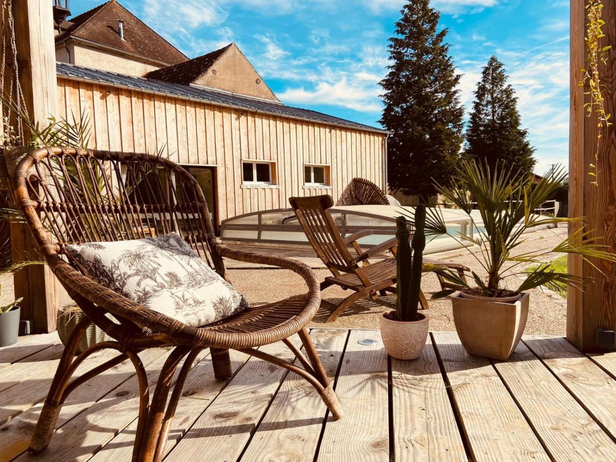 Pool House-L'Hirondelle De Sermizelles- Grand Jardin, Calme Et Nature Aux Portes Du Morvan Exterior foto